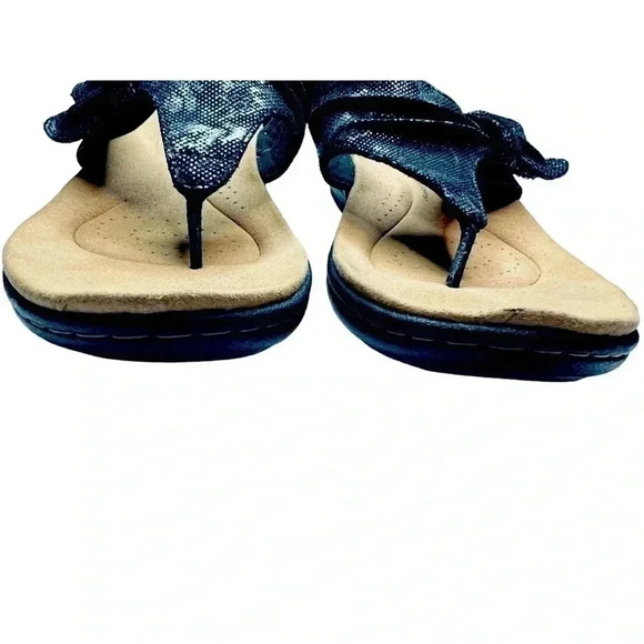 Clarks Women’s Sandal Black Slip-On Size 8 Preowned Great Condition - Picture 6 of 8